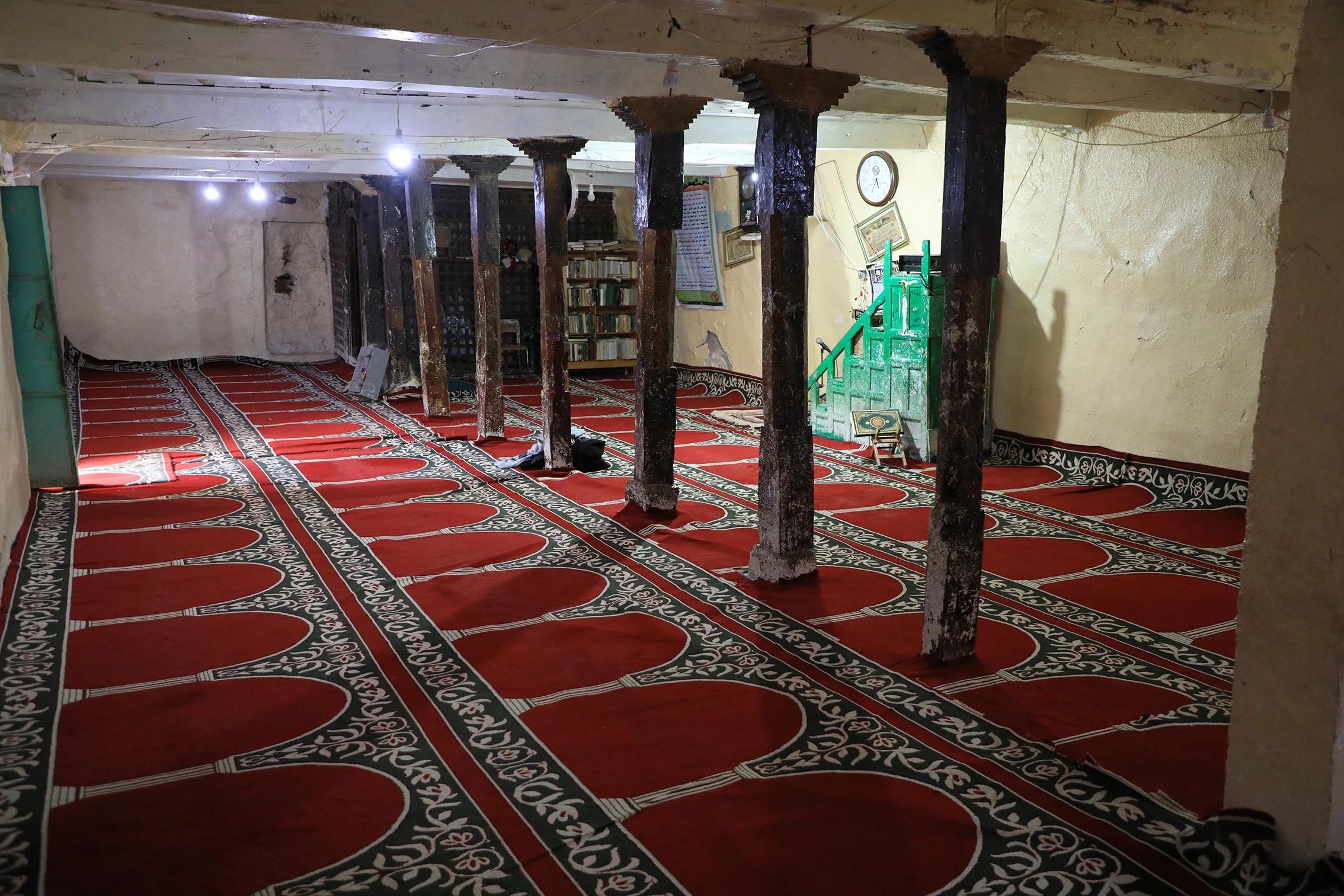 Yetuk rus minal qiz foto